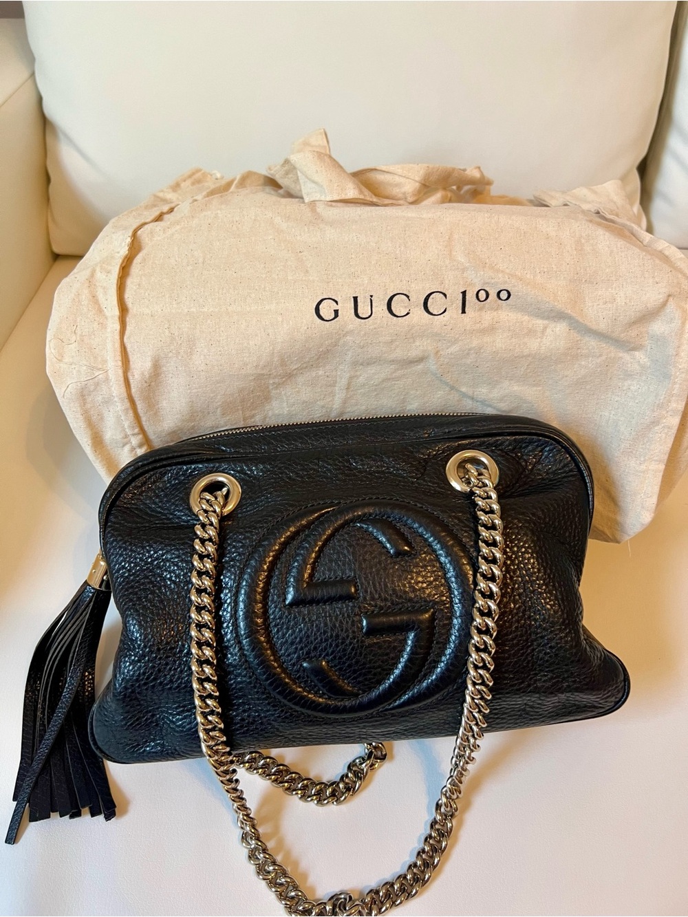 Gucci Soho Black pebbled leather chain shoulder bag -silver hardware